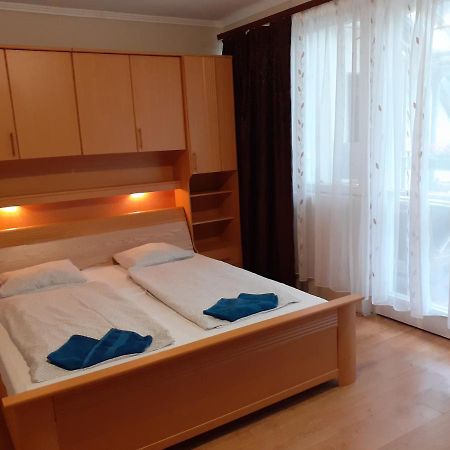 Margareta Apartman - Балатонлелле Экстерьер фото
